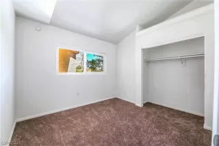 Photo #2: 2333527 Listing