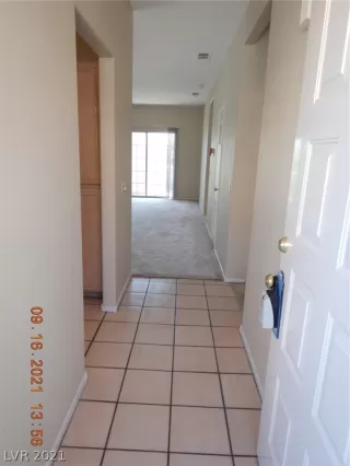 Photo #1: 2333554 Listing 