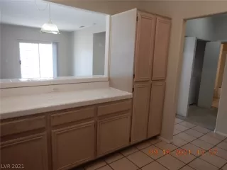 Photo #4: 2333554 Listing 