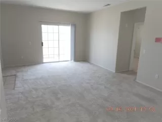 Photo #6: 2333554 Listing 