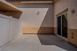 Photo #4: 2333575 Listing 