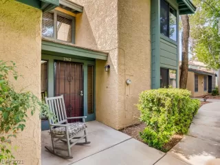 Photo #1: 2333588 Listing 