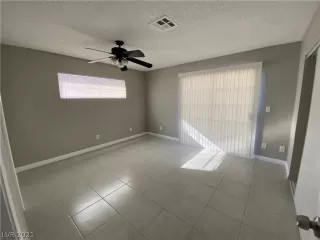 Photo #3: 2333642 Listing 