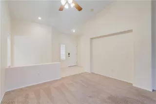 Photo #2: 2333668 Listing 