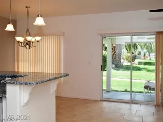 Photo #3: 2333739 Listing 