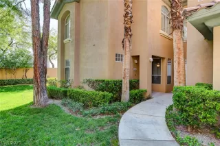 Photo #2: 2333744 Listing