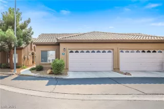 Photo #2: 2333770 Listing