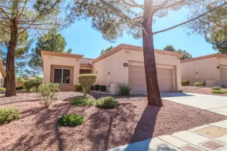 Photo #2: 2333777 Listing 
