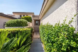 Photo #1: 2333793 Listing 