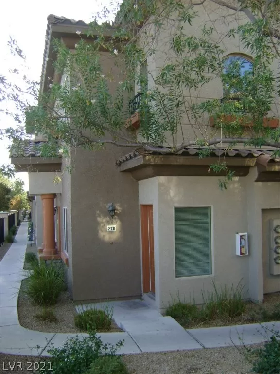 MLS: 2333877 Condo For Sale