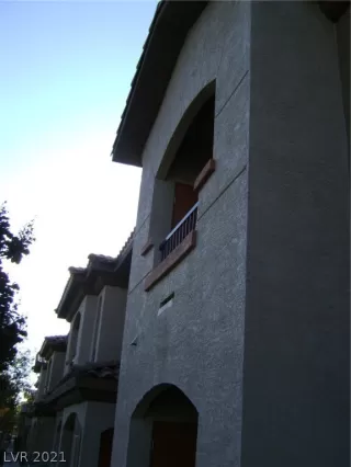 Photo #1: 2333877 Listing