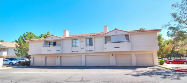 MLS: 2333894 Condo For Sale