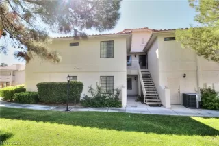 Photo #1: 2333894 Listing