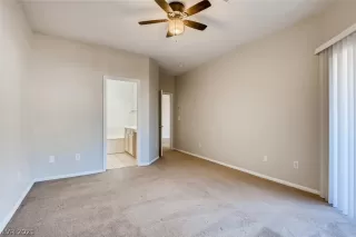 Photo #3: 2333901 Listing