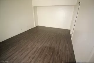 Photo #6: 2333954 Listing 