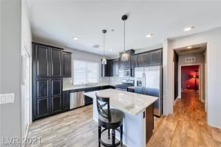 Photo #6: 2333975 Listing 