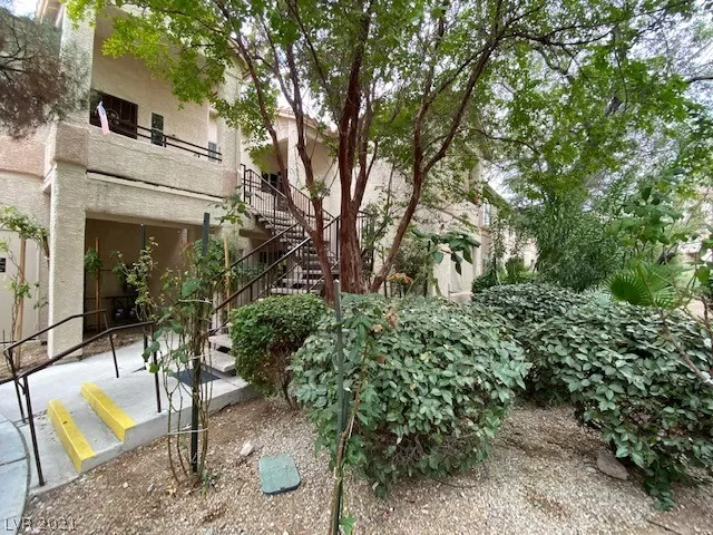 MLS: 2333992 Condo For Sale