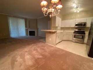 Photo #2: 2333992 Listing