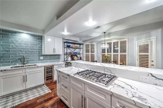 MLS: 2334029 Condo For Sale