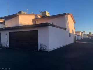 Photo #1: 2334030 Listing 