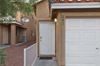 Photo #2: 2334045 Listing 