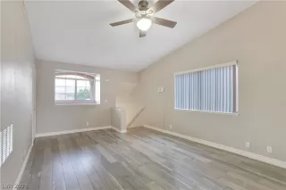 Photo #3: 2334045 Listing 