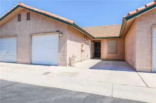 Photo #1: 2334058 Listing