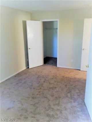 Photo #6: 2334101 Listing 