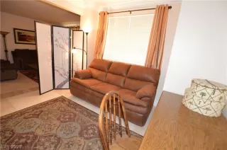 Photo #3: 2334187 Listing 