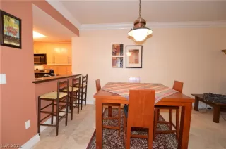 Photo #5: 2334187 Listing 