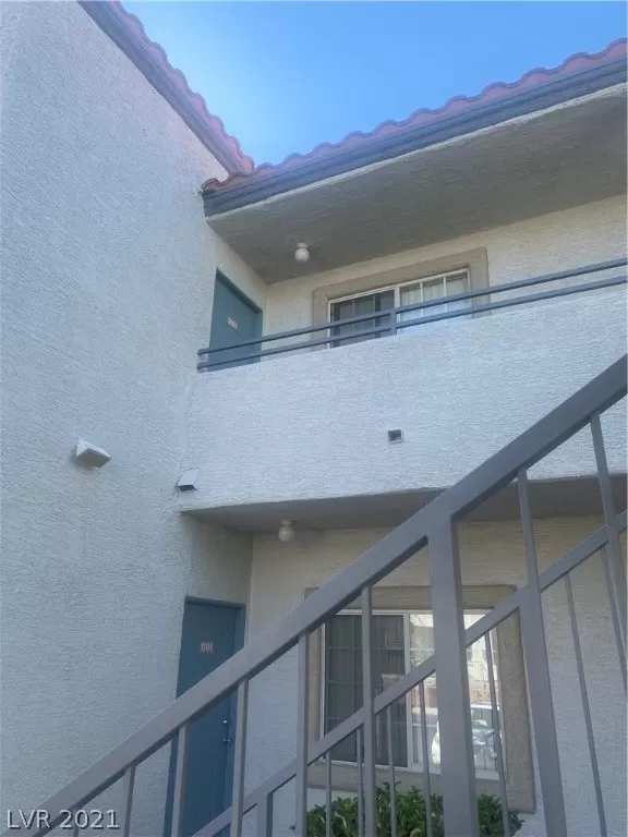 MLS: 2334204 Condo For Sale