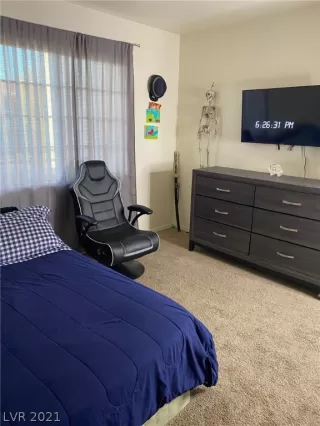 Photo #5: 2334204 Listing