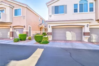 Photo #3: 2334240 Listing