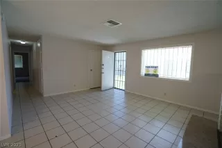 Photo #1: 2334268 Listing 