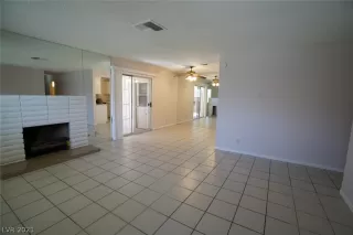 Photo #2: 2334268 Listing 