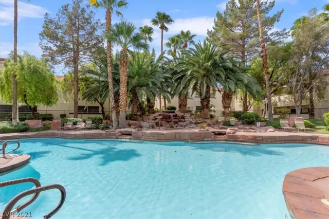 MLS: 2334312 Condo For Sale