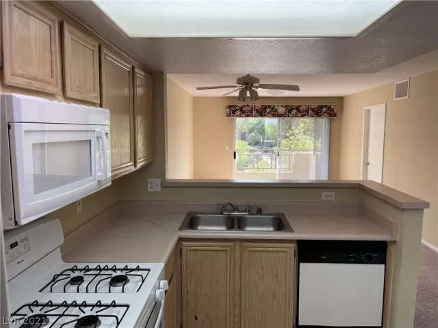 MLS: 2334316 Condo For Sale