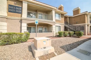 Photo #2: 2334320 Listing