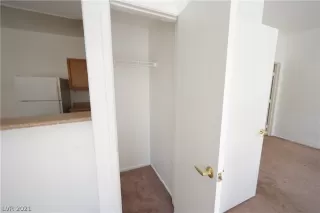 Photo #3: 2334325 Listing