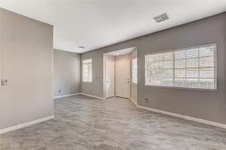 Photo #4: 2334341 Listing 