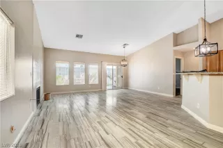 Photo #1: 2334361 Listing