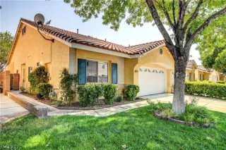 Photo #4: 2334361 Listing