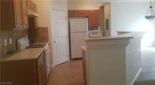 Photo #4: 2334367 Listing