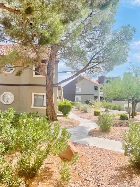 MLS: 2334374 Condo For Sale