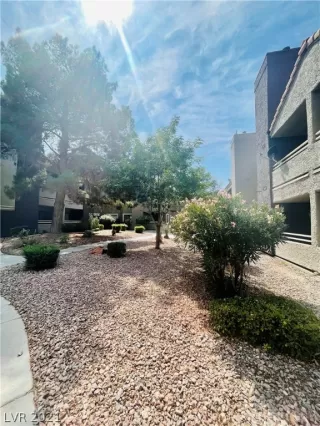 Photo #1: 2334374 Listing