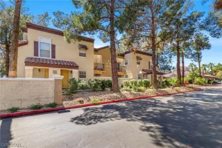 Photo #1: 2334387 Listing