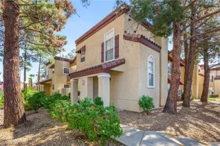 Photo #2: 2334387 Listing