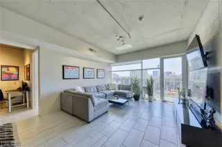 Photo #2: 2334389 Listing