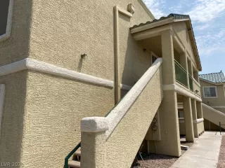 Photo #1: 2334392 Listing 