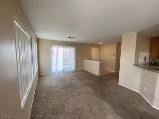 Photo #2: 2334392 Listing 